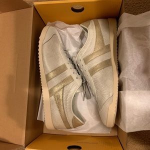 Fashion sneakers/NWT